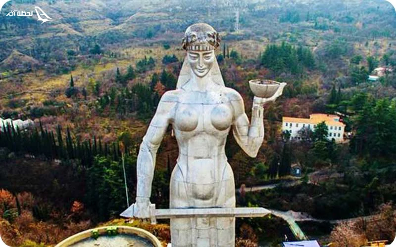 مجسمه مادر؛ نمادی از شجاعت و مهمان‌نوازی